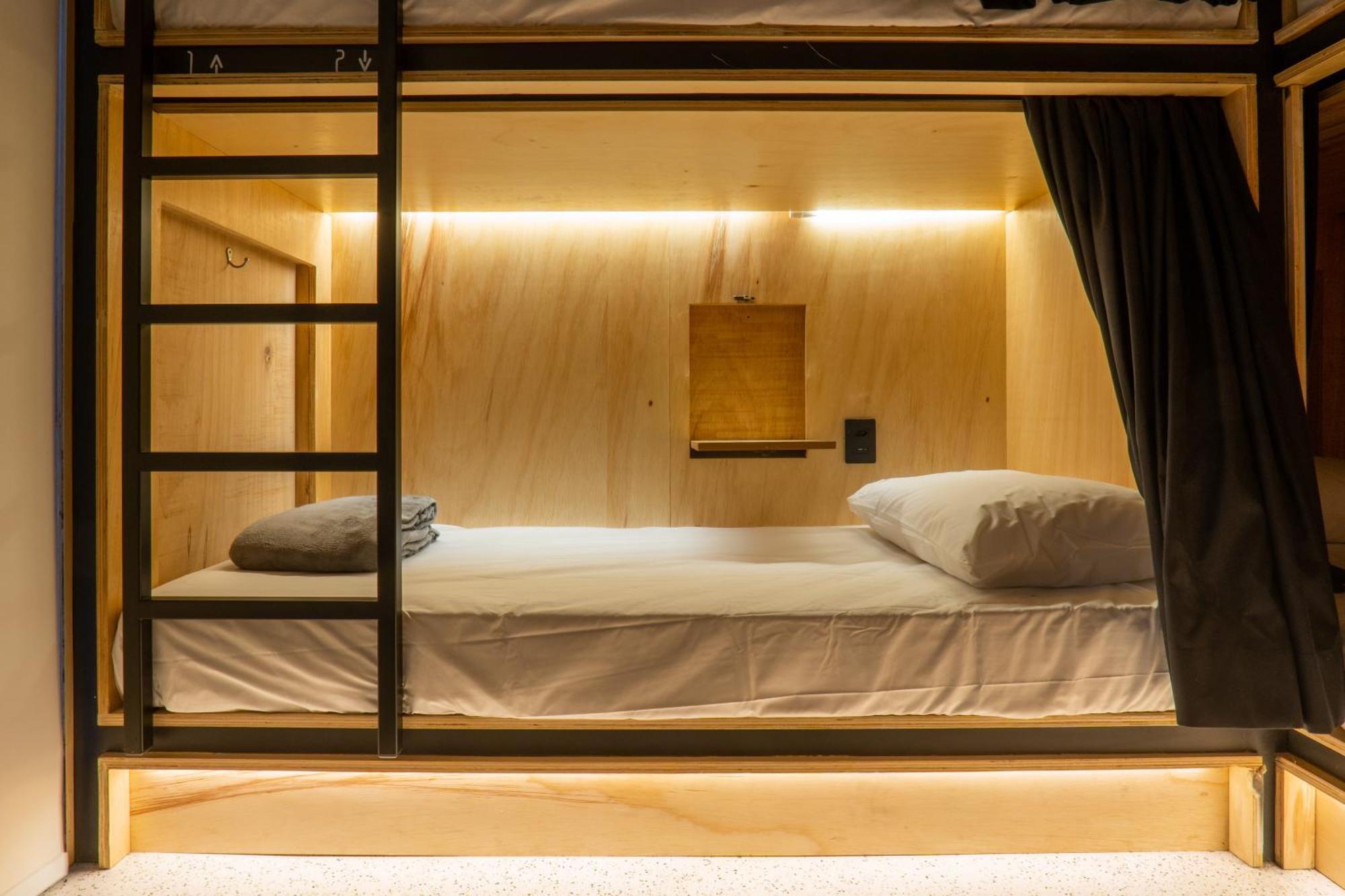Cama em Beliche em Dormitório Feminino